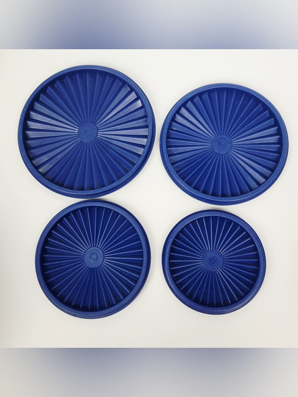 Vtg 70s~Tupperware Servalier~805~807~809~811~Dark Blue Floral Starburst w/Lids - Picture 12 of 13